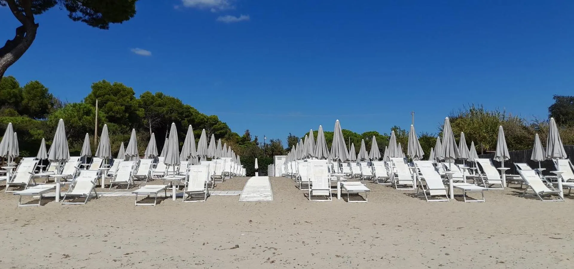 Aparthotel Ibiscus Beach Village Follonica Italy
